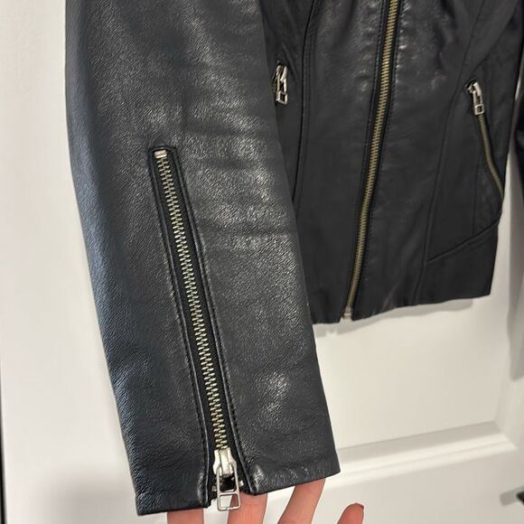 DANIER Black Leather Jacket for Women - Picture 6 of 8